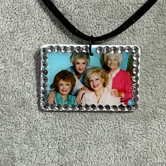 The Golden Girls Rectangle Rhinestone Necklace - Picture 3 of 6